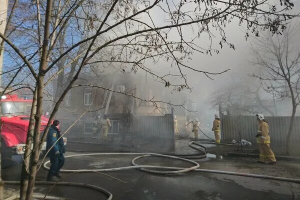 Пожар в Новочеркасске. Сегодняшний пожар в Новочеркасске. Пожарные Новочеркасска. Пожар на Новочеркасской. Новочеркасск сгорела