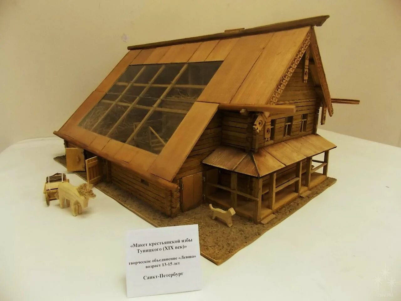 кутузовская изба умная бумага. сборная модель умная бумага кутузовская изба в филях.