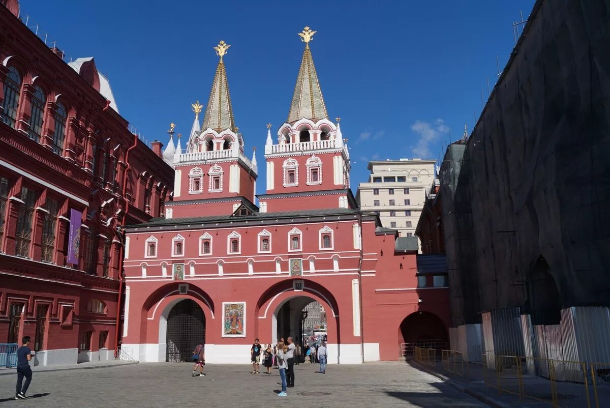 В каком городе находится китай город. Китай-город в Москве. Воскресенские ворота Кремля. Китайгородская стена в Москве. Воскресенские ворота Китай-города.