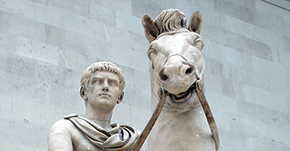 Любимый конь калигулы 7. Калигула конь сенатор. Калигула и Инцитат. Инцитат конь Калигулы. Инцитат сенатор.