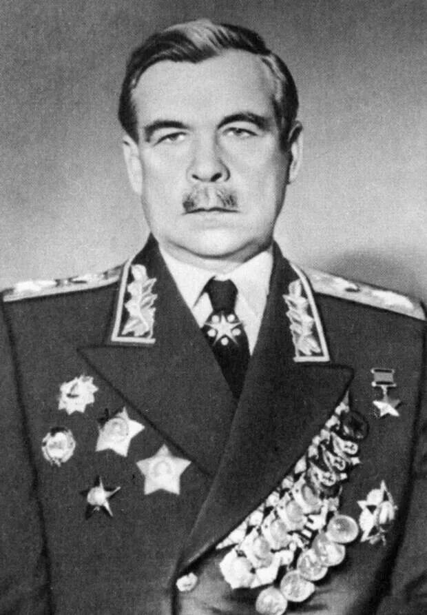 Говоров маршал советского союза. Леонид александрович говоров. Леонид александрович говоров. Говоров леонид александрович маршал советского союза. Леонид александрович говоров.