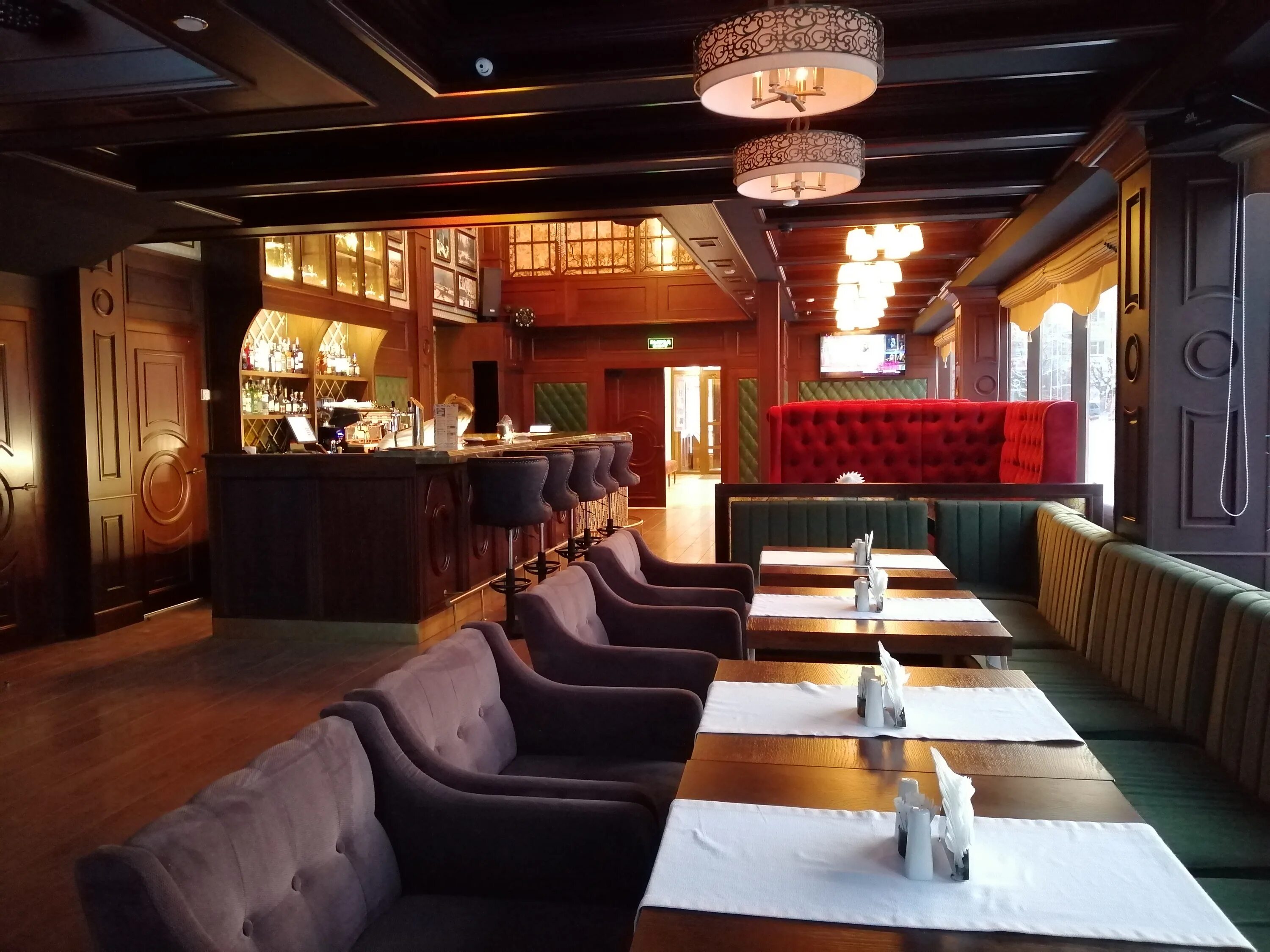 Meat and more покровка. Гостиница россия чебоксары ресторан. Джонджоли ресторан москва пятницкая 29. Илиадис ресторан в москве греческий. Россия, москва, улица мичуринский проспект, олимпийская деревня, 3.