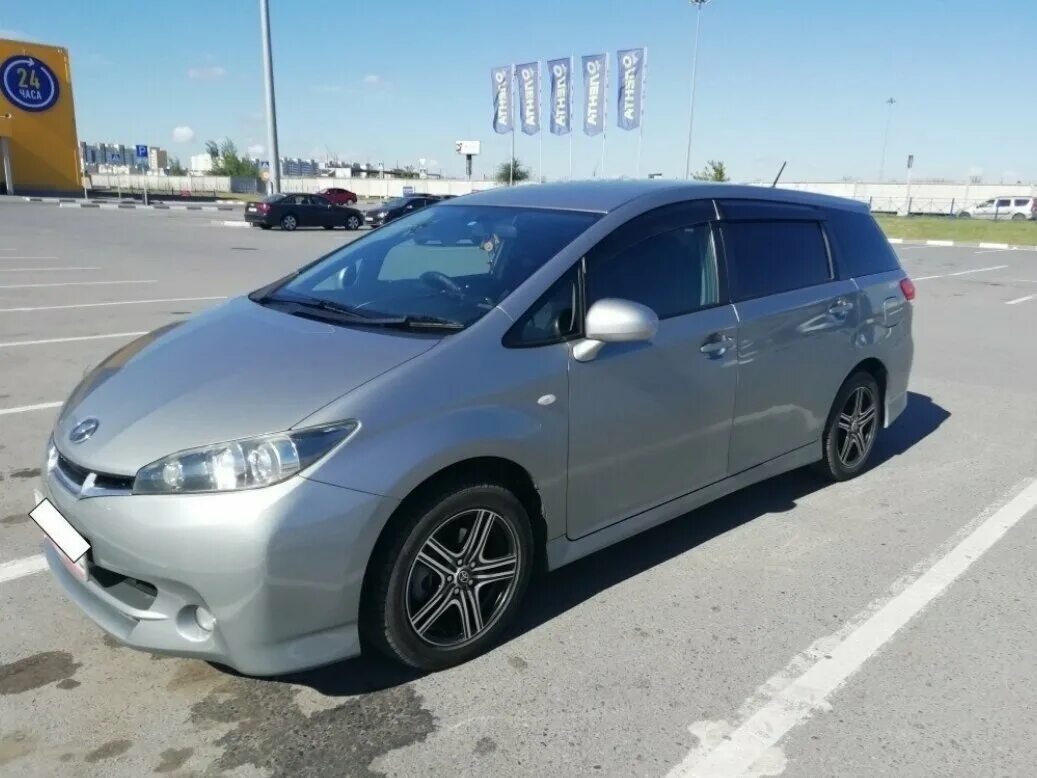 Купить виш новосибирск. Toyota Wish 2009. Машина Виш Тойота 2009. Тойота Виш 2009 1.8. Тойота Виш 2009г.