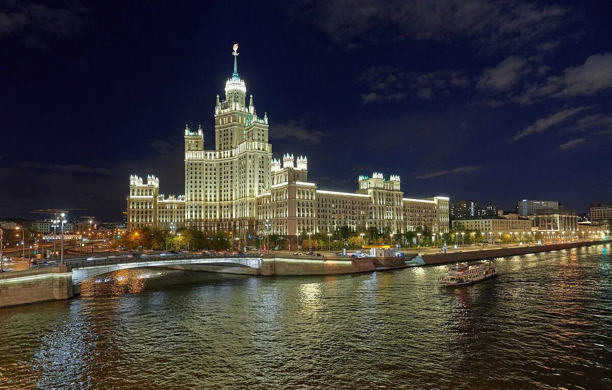 Москва река дома