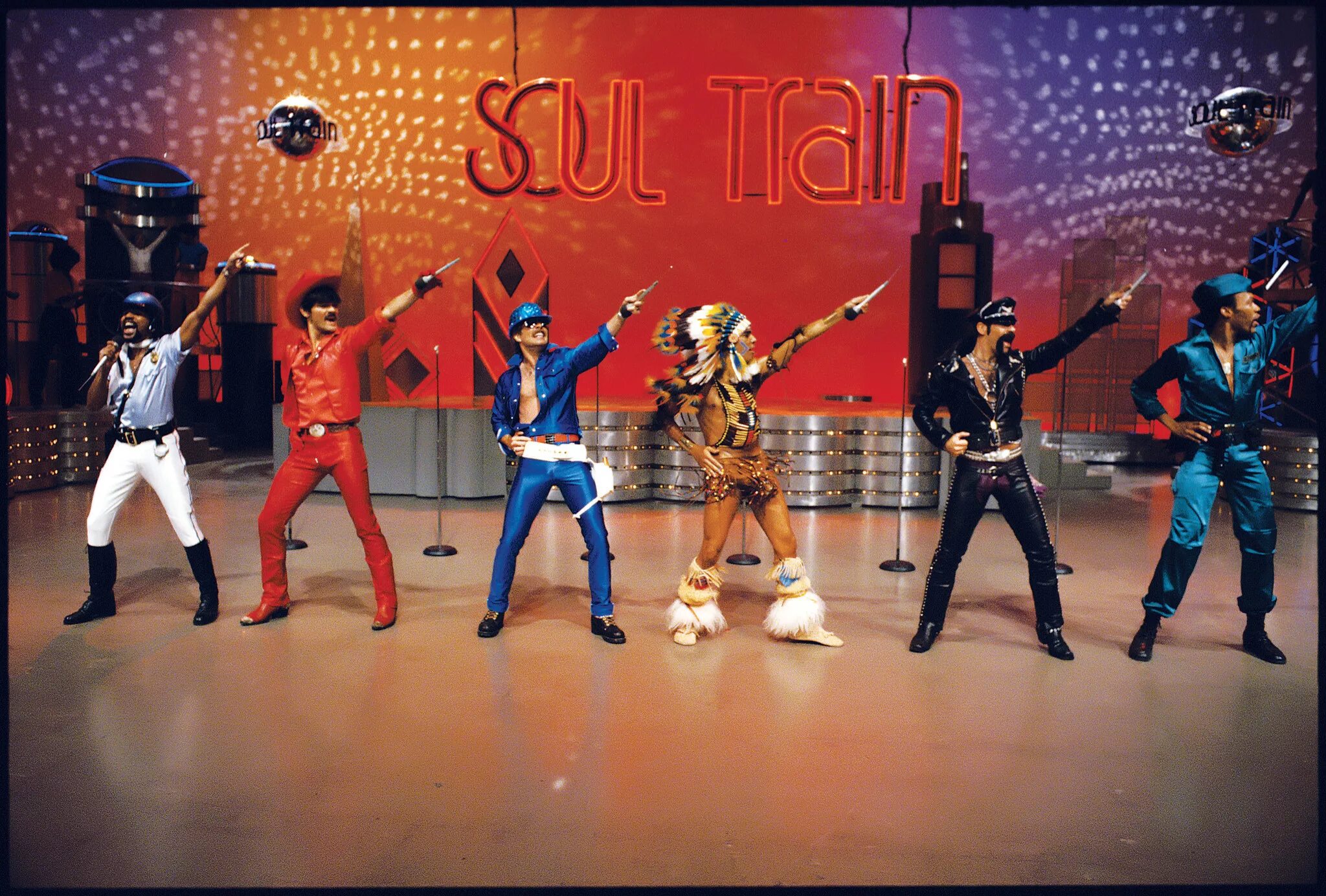 Soul training. Вечеринка в стиле soul train. Soul train matinee. Soul training. Soul train line dance.