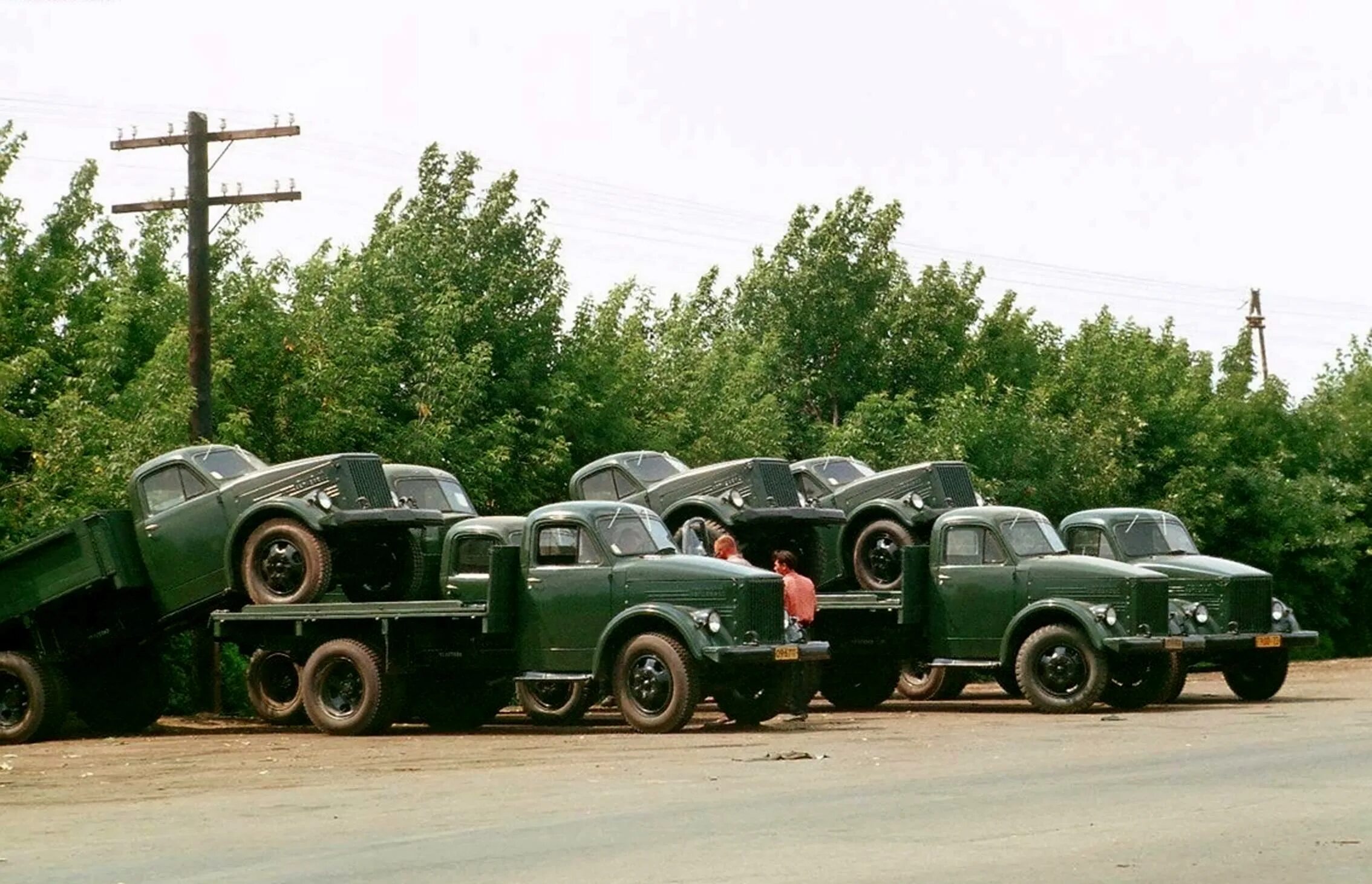 Перегон грузовиков