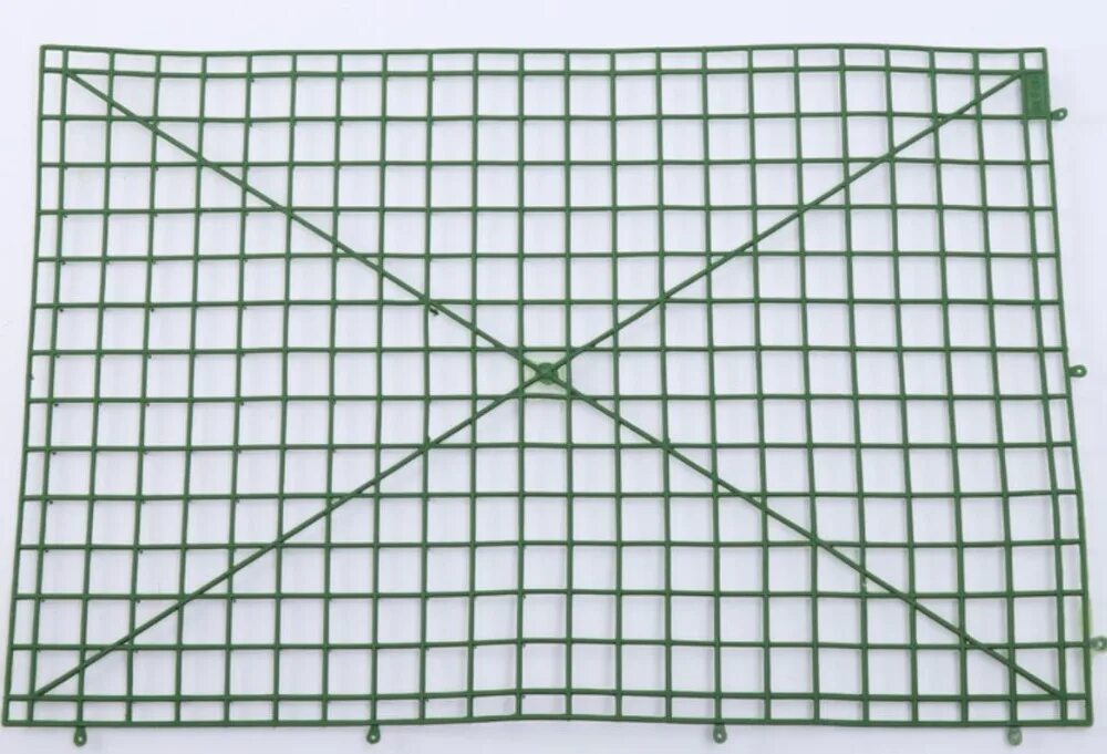 Забор с сеткой рабицей. Москитная сетка антикошка рулон 1. Красная сетка. Сетка рядом. Сетка для цветов вьющихся.