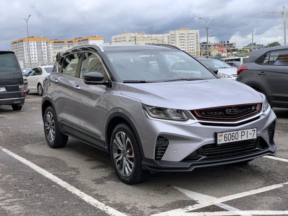 Кроссовер geely coolray. Кулрей 23 года. Джили кулрейл 2022. Кулрей 23 года. Geely coolray бирюзовый.