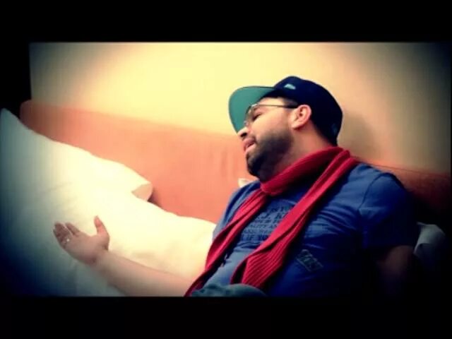 Ma gandesc la. Ma gandesc la. Ma gandesc la. Mihaita piticu какой нации певец. Ma gandesc la.