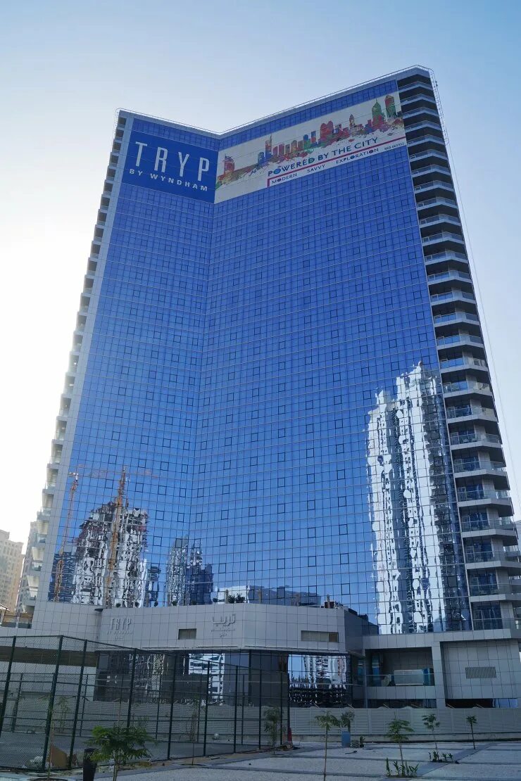 Tryp by wyndham barsha heights. Tryp by Wyndham Barsha heights 4*. Tryp by Wyndham Dubai. Tryp by Wyndham Dubai 4. Tryp by Wyndham Батуми стадия строительства.