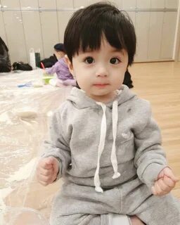 Offic illanjond 🙄 😮 Little Babies, Cute Asian Babies, Korean Babies, Asia...