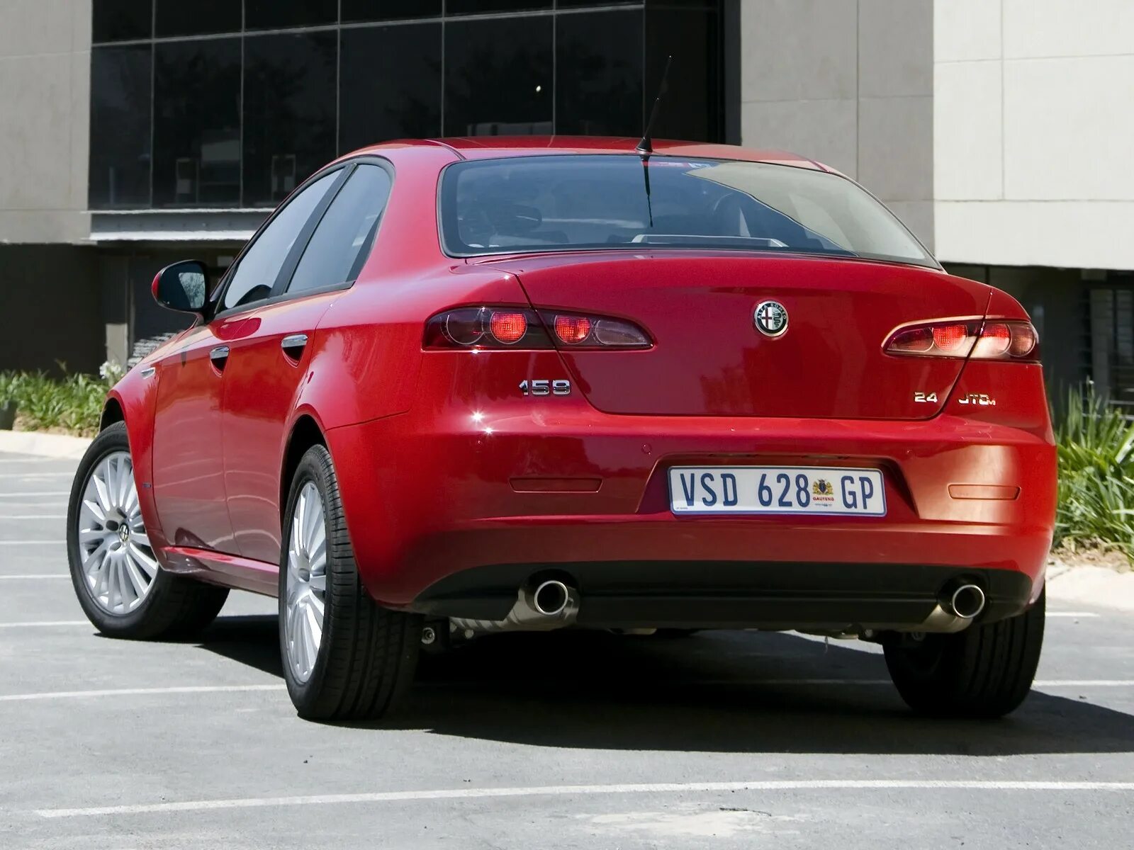 Альфа ромео бу. Alfa Romeo 159. Alfa Romeo 159 2006. Alfa Romeo 159 Sportwagon.