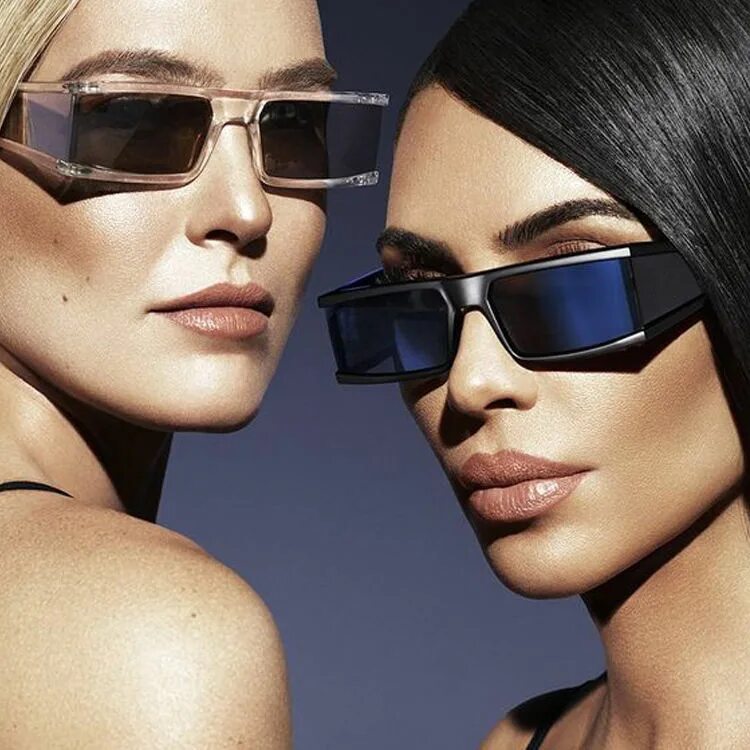 Какие солнцезащитные очки сейчас в моде. Carolina lemke очки. wraparound shades очки. carolina lemke kim kardashian. модные солнцезащитные очки.