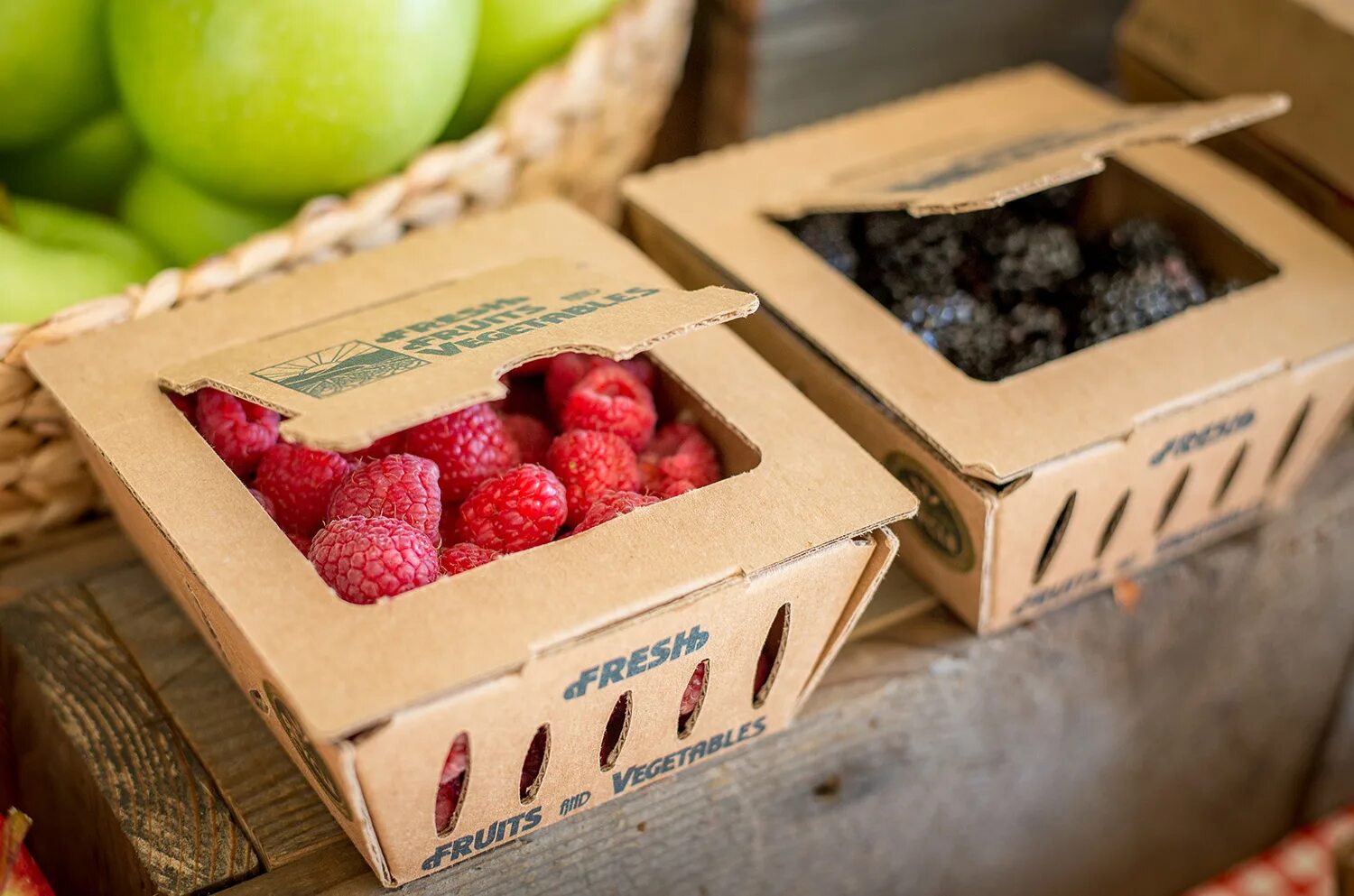 Упаковка фруктов. Упаковка для ягод. Дизайнерская упаковка для фруктов. Картонная упаковка для ягод. Эко упаковка для ягод.
