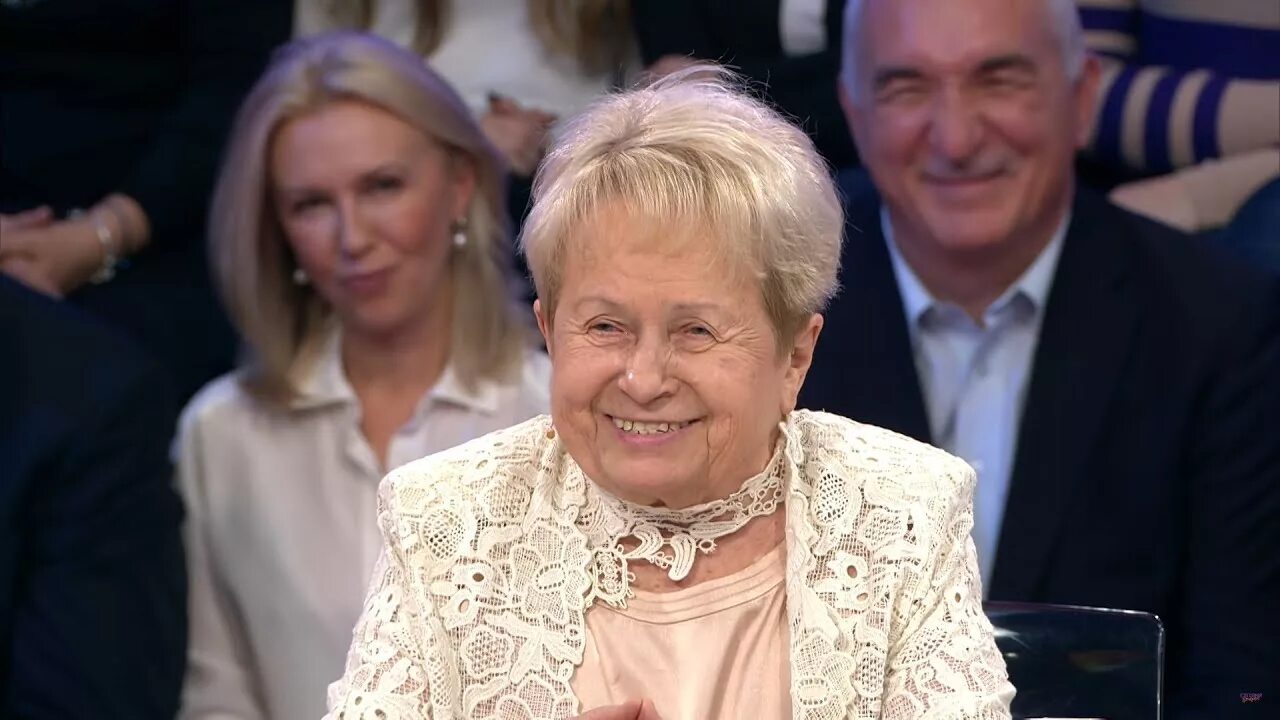 Сколько лет александре добронравовой. Александра пахмутова 2025. 91-летняя александра пахмутова и ее 92-летний муж. пахмутова александра сейчас 2025. пахмутова александра фото сейчас 2025.