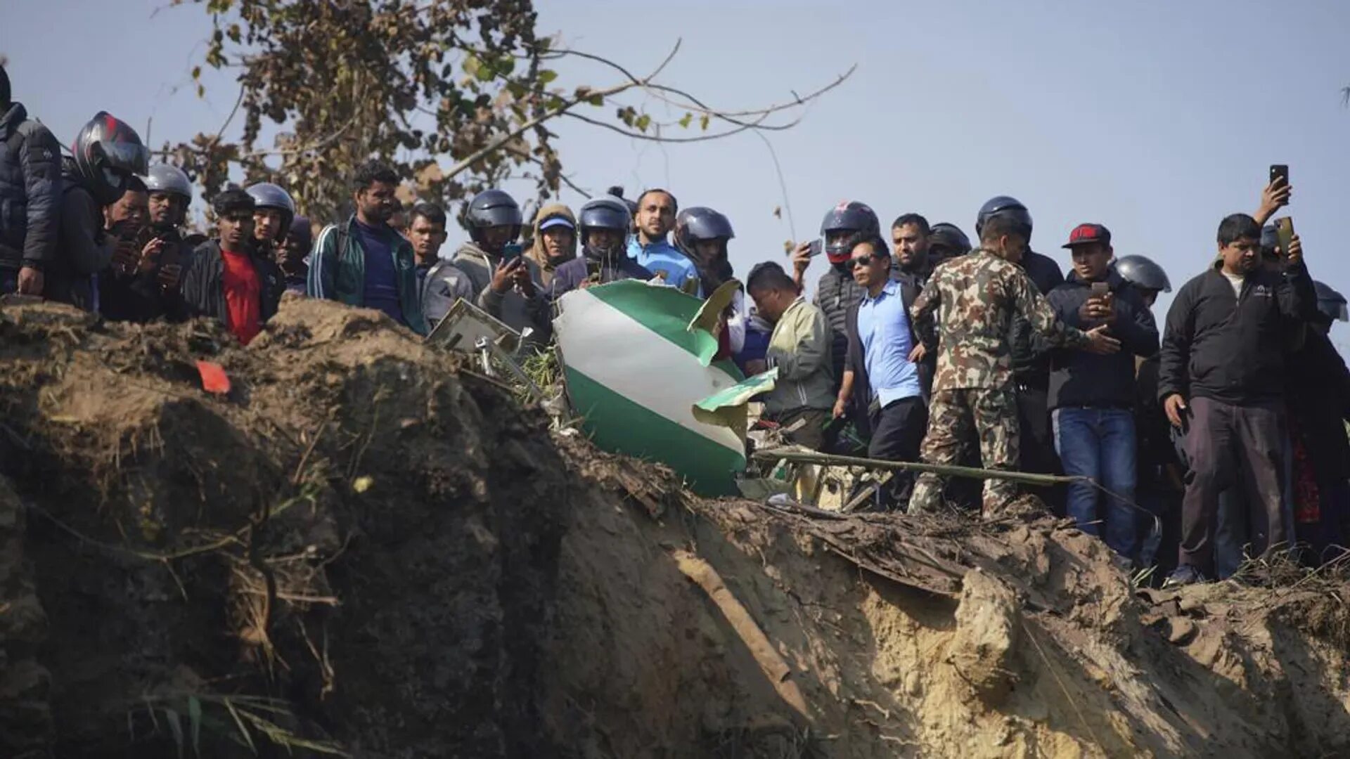 Пассажир разбившегося самолета. АТР 72 Непал. Катастрофа АТР 72 В Непале. Катастрофа ATR 72 В Покхаре. Авиакатастрофа в Непале 2023.