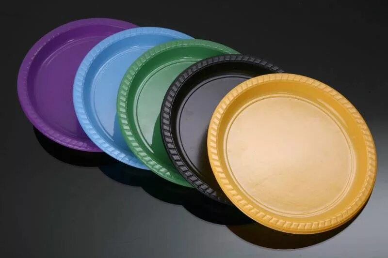 Plastic plates