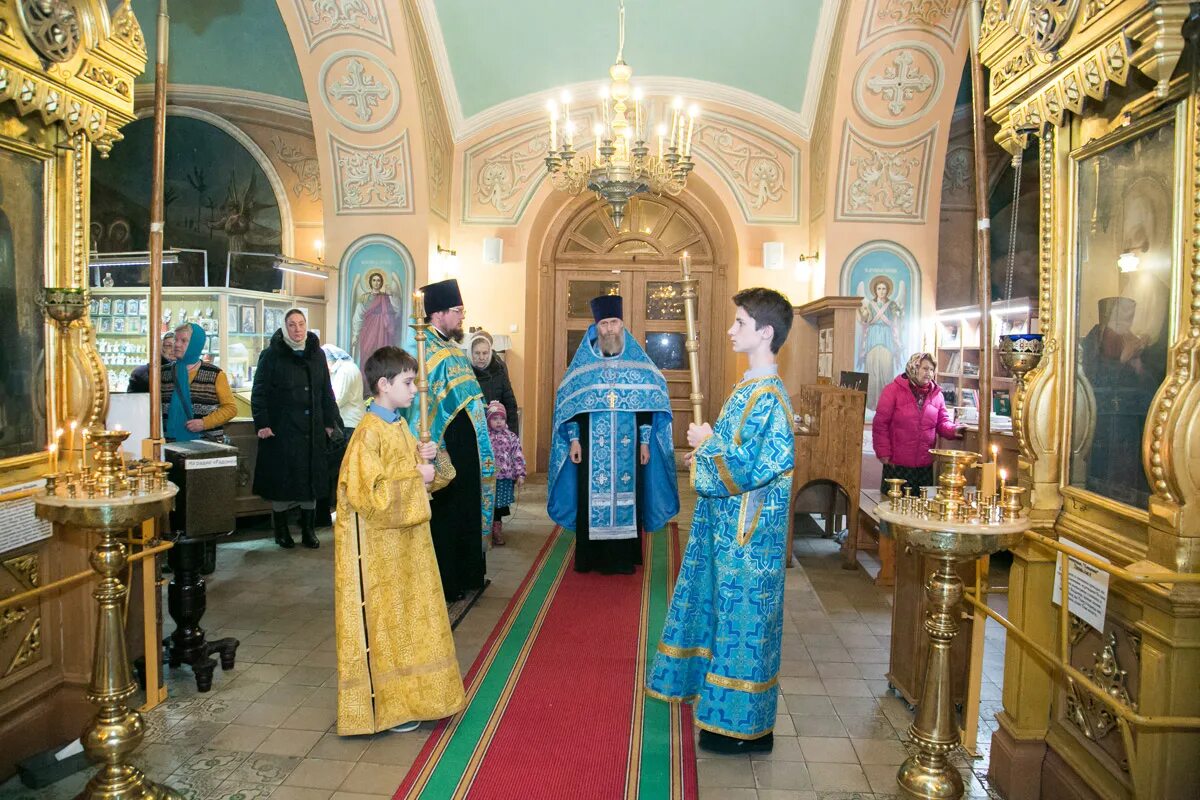 протоиерей андрей ковальчук щелково. знаменская церковь щелково. церковь щелково-3. служба в храме в щелково. троицкий собор щёлково вк.