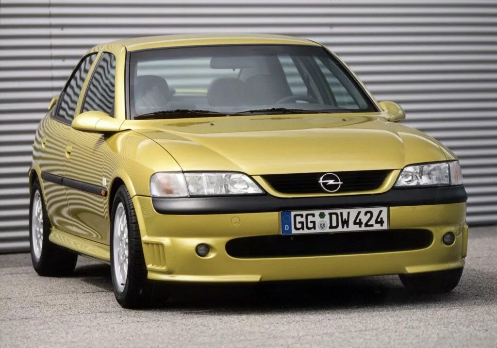 Опель вектра б 1.6 купить. Опель Вектра б i500. Opel Vectra b 1.6. Opel Vectra 1.8. Opel Vectra b 1997 1.6.