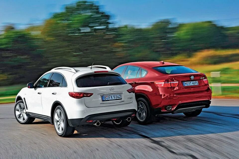 Инфинити x6. БМВ х6 и Инфинити фх37. Infiniti fx35 vs Porsche Kaen. Infiniti fx35 vs BMW x5. X6 vs x4