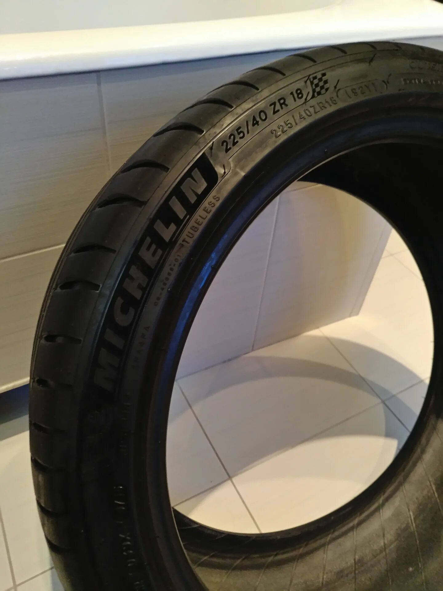 Michelin Pilot Sport 4 225/40/18. Michelin Pilot Sport 5 225/40 r18. Michelin Pilot Sport 4 225/40/18 Treadwear 320. Michelin Pilot Sport Cup 225/45/18. Michelin pilot sport 5 225 45