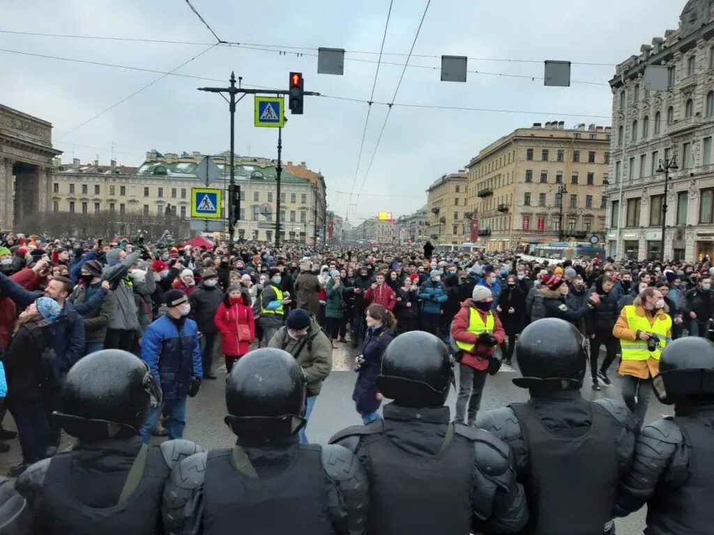 Что творится в питере. Митинг на Невском проспекте. Протесты в Петербурге 23 января.