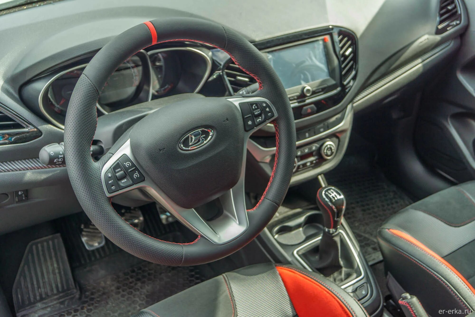 Lada Vesta Sport салон. Лада Веста 2016 салон. Lada Vesta Sport 2020 салон. Лада Веста спорт 2021 салон