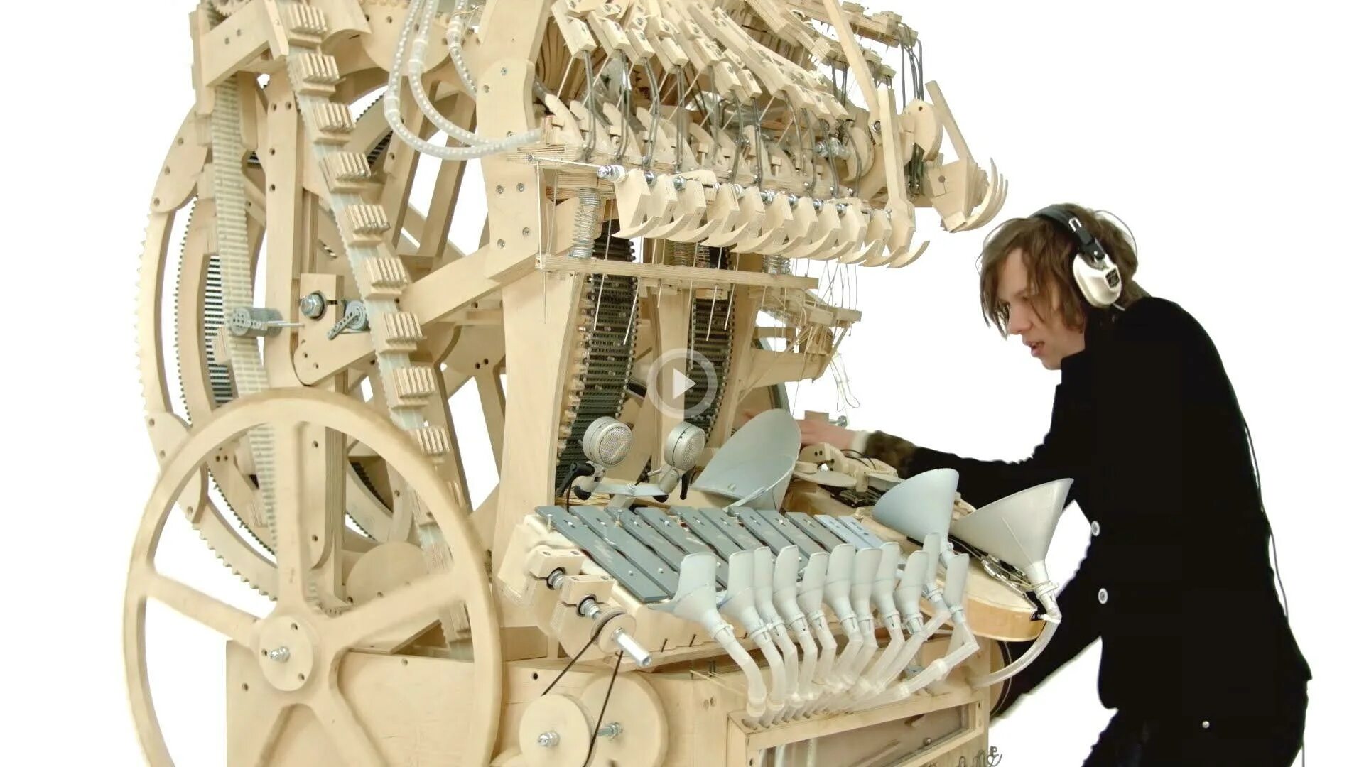 Какой инструмент изобрел. Wintergatan - marble machine инструмент. мартин молин. эвелина хеглунд wintergatan. wintergatan - wintergatan.
