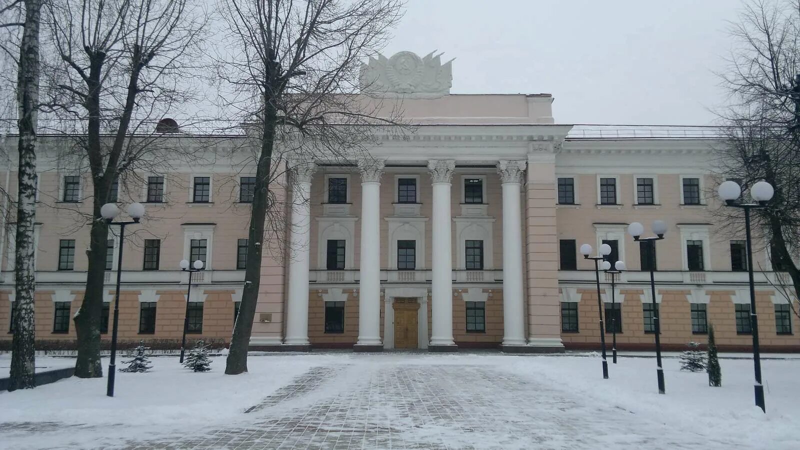 Управление КГБ по Гомельской области. КГБ Белоруссии здание. Управление КГБ по Брестской области. Новое административное здание УКГБ по Витебской области.