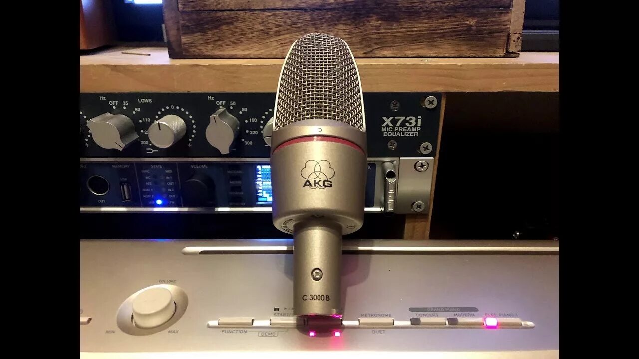 C b 3000. Akg c3000b. студийный микрофон akg c3000b. akg c3000 мембрана. akg c3000 в разборе.