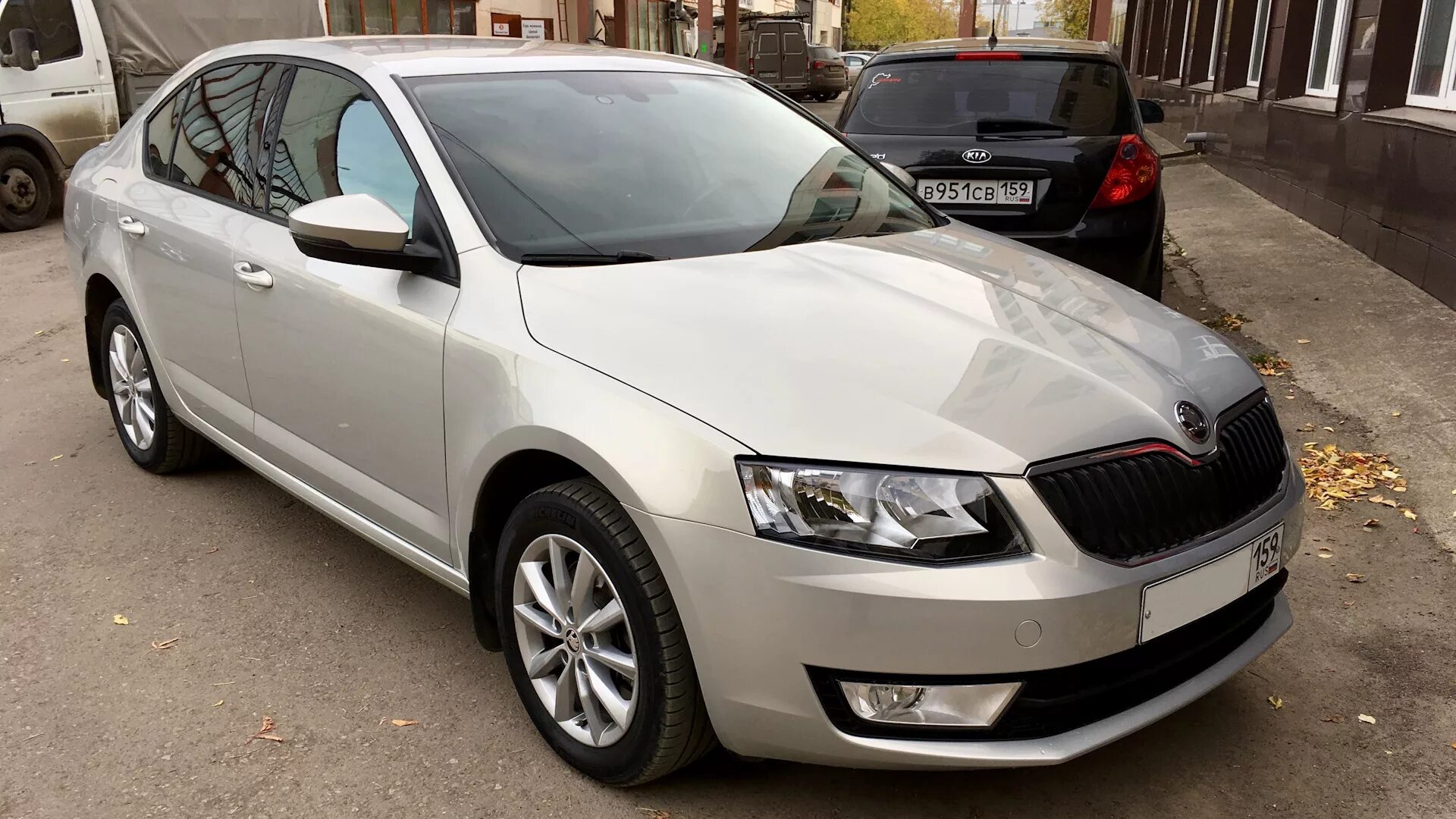 Octavia a7 цвета. Skoda octavia a7 серебристый металлик.