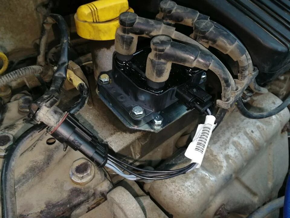 Катушка рено логан. Катушка зажигания рено логан 1. 4 8. Катушка зажигания рено логан 1. Катушка рено логан.