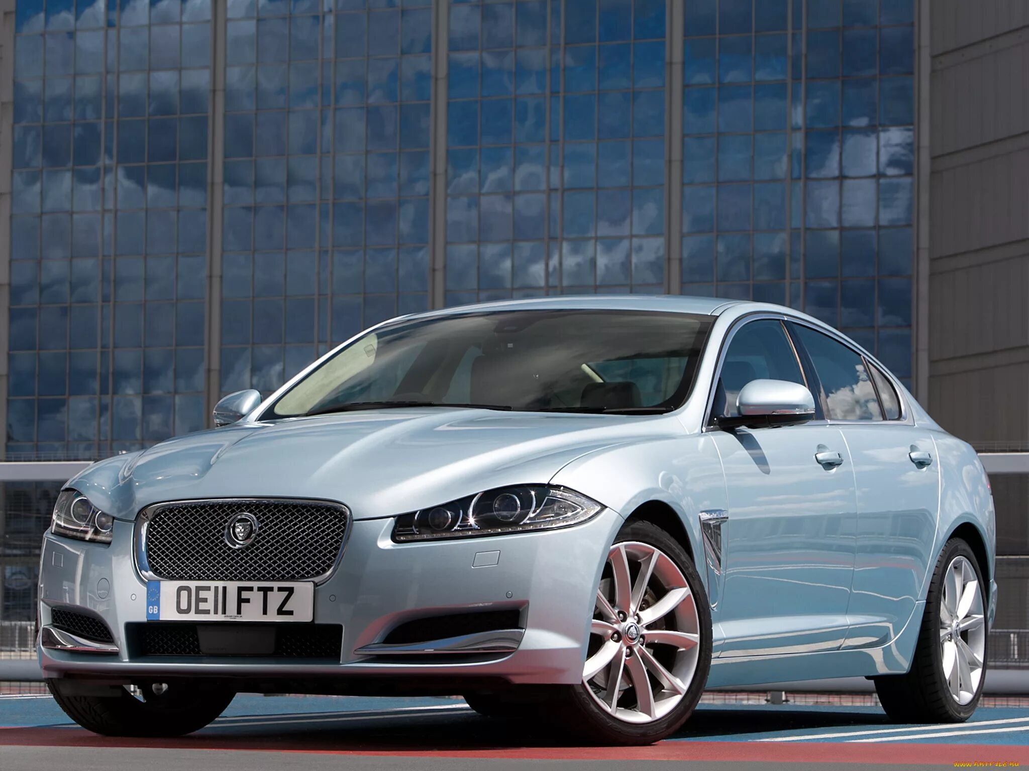 Ягуар машина xf. Ягуар машина отзывы. Jaguar xj iv (x351). Ягуар машина отзывы. Ягуар xf 2016.