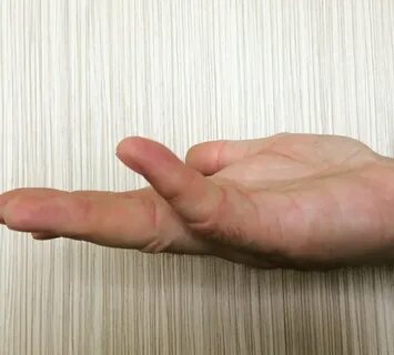 Почему скручиваются пальцы