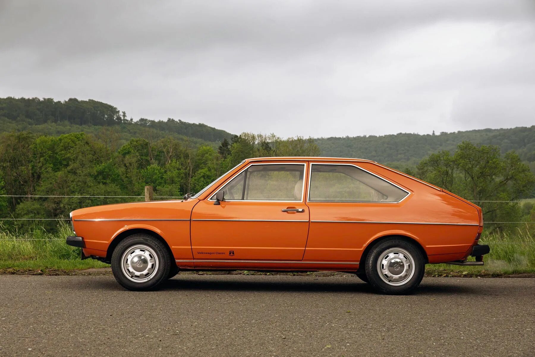 Фольксваген Пассат б1. Фольксваген Пассат 1973. Volkswagen Passat b1 хэтчбек. Фольксваген Пассат 1 поколения.