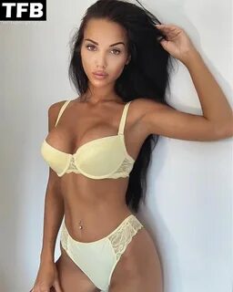 marta-borkowska-leaked-653434-thefappeningblog.com.jpg.