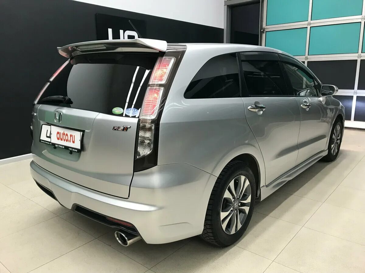 Хонда стрим 2009. Honda stream rst. Хонда стрим 2011 белый. Honda stream 2011 rsz. Honda stream 2010 год.