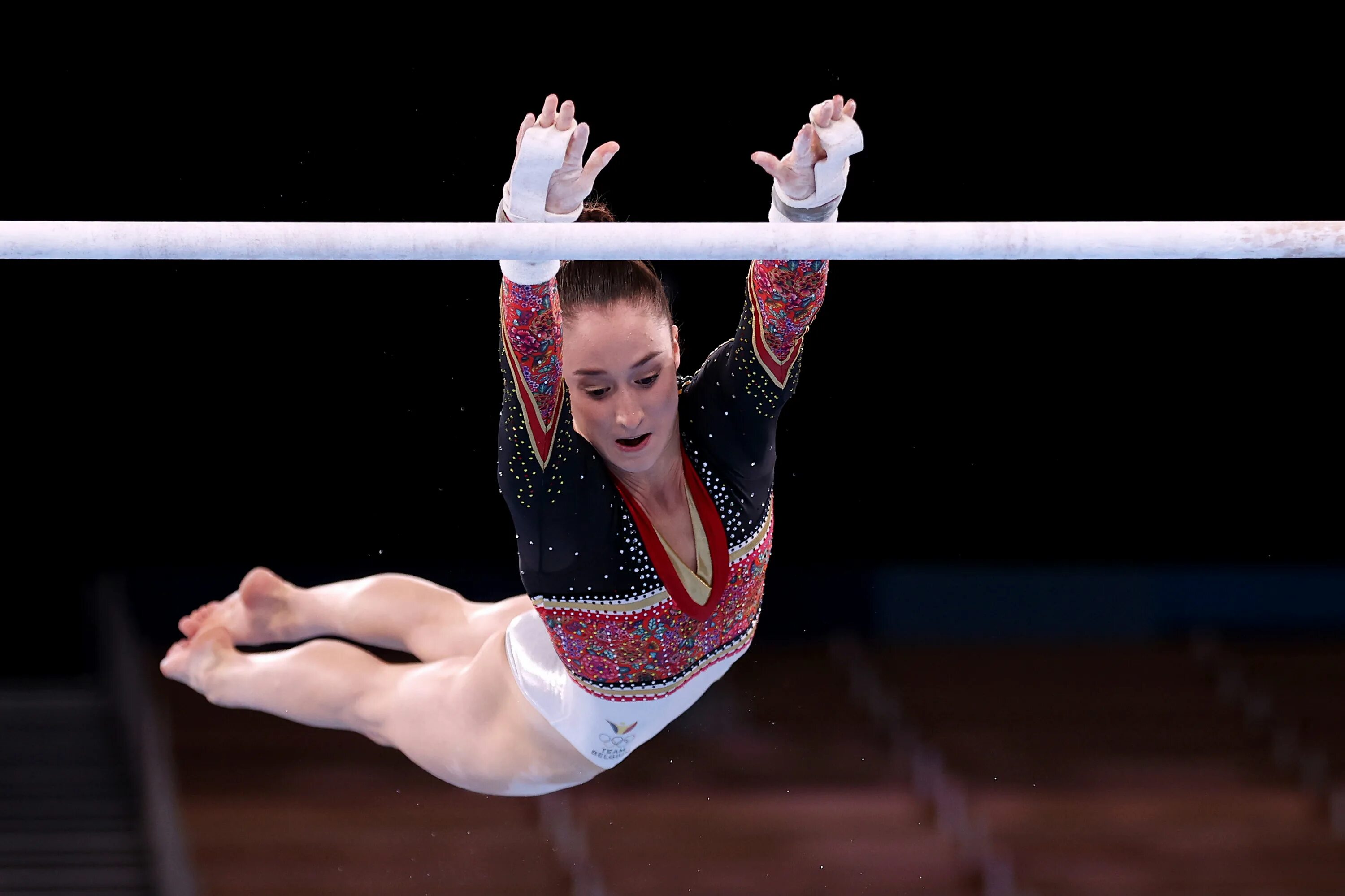 Спорт гимнастика женщины. Гимнастика женщины 2020. Гимнастика женщины 2020. Американская сборная по гимнастике. Суниса ли спортивная гимнастика.