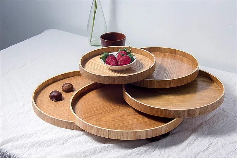 Деревянная тарелка. Деревянная тарелка для закусок. Деревянные тарелки для еды. Деревянный поднос для закусок.
