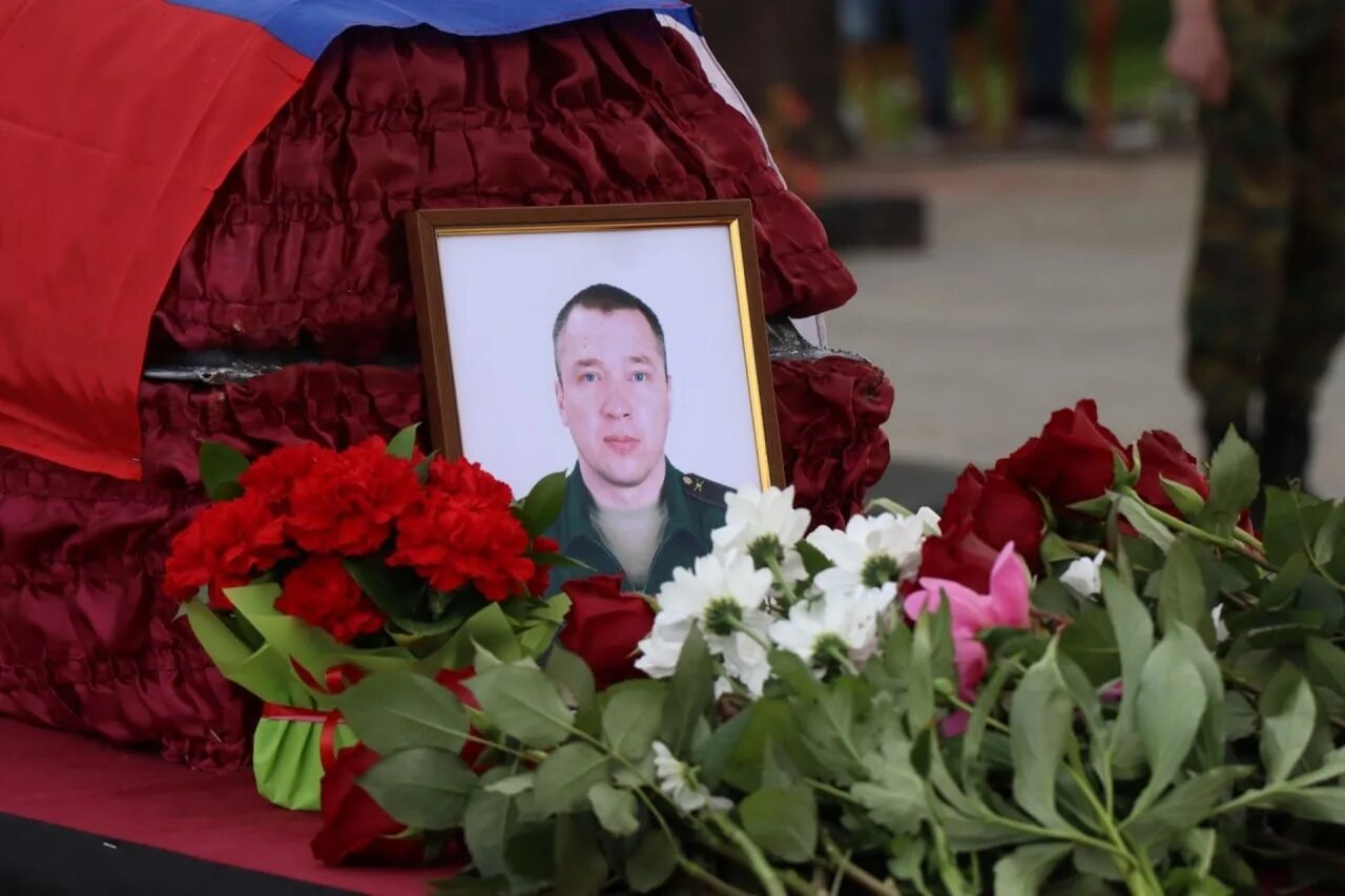 Похороны солдата погибшего на Украине.