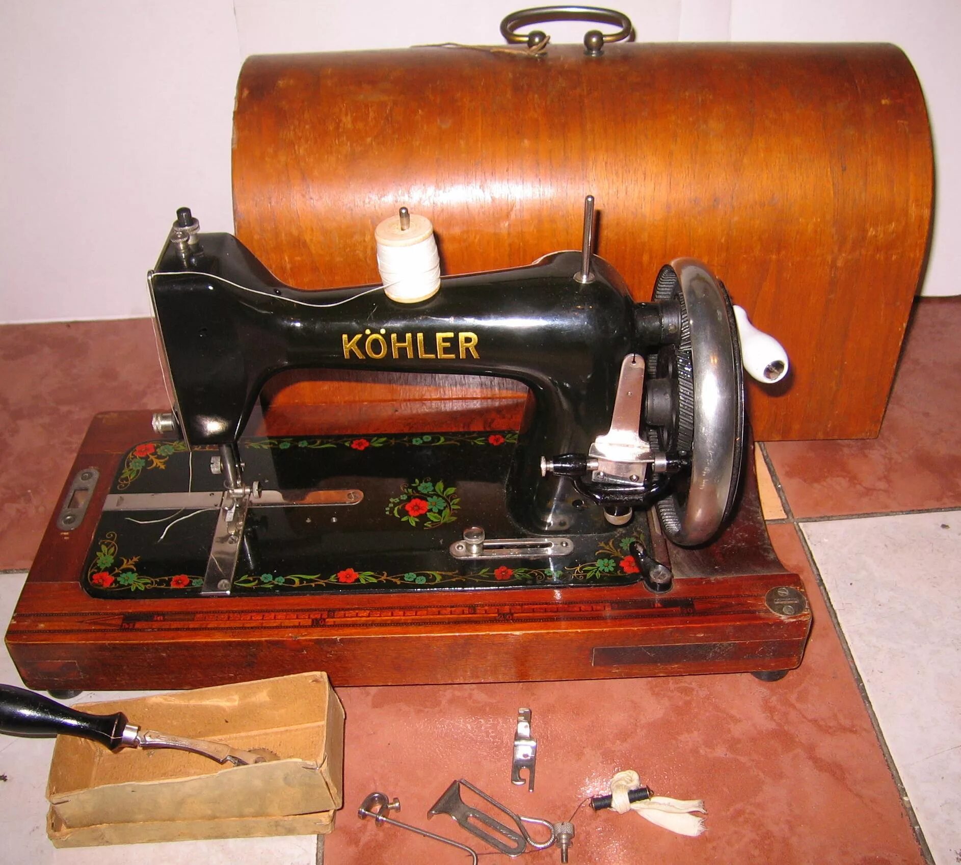 Швейная машинка 18. Kohler швейная машинка. Kohler 52 2 швейная машинка. Швейная машинка Кохлер 1903г. Швейная машинка kohler Natalis.