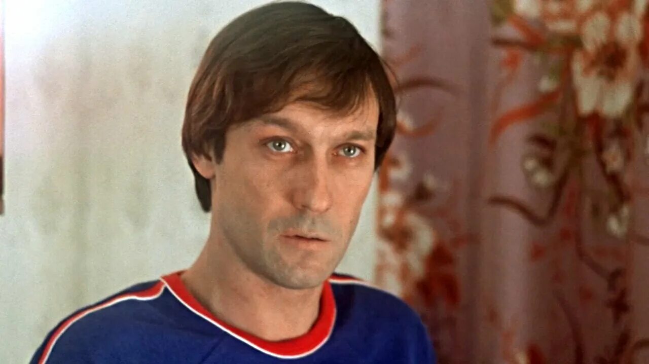 Олег янковский 1982. Олег янковский влюблён по собственному желанию. Влюблен по собственному желанию фильм 1982. Олег янковский влюблен по собственному желанию. Олег янковский в фильме влюблен по собственному желанию.