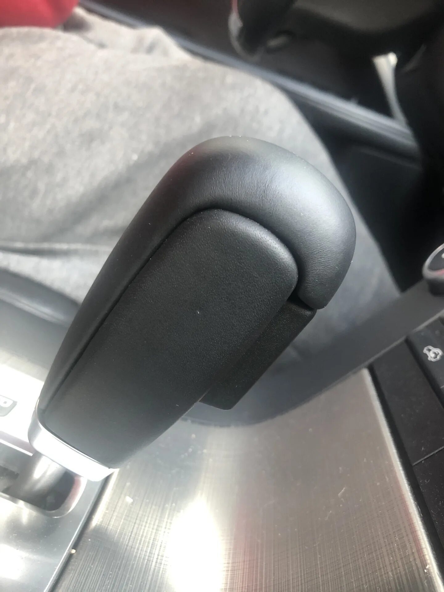 Замена шторки рычага АКПП - Volvo S40 (2G), 2,4 л, 2007 года своими руками DRIVE