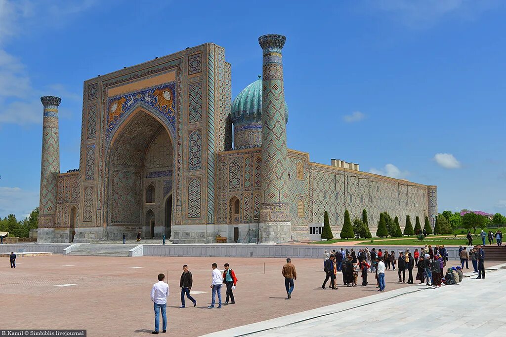 Silk road samarqand. Мавзолейный комплекс шахи зинда самарканд. Самарканд численность. Самарканд бухара. Бустонсарай самарканд.