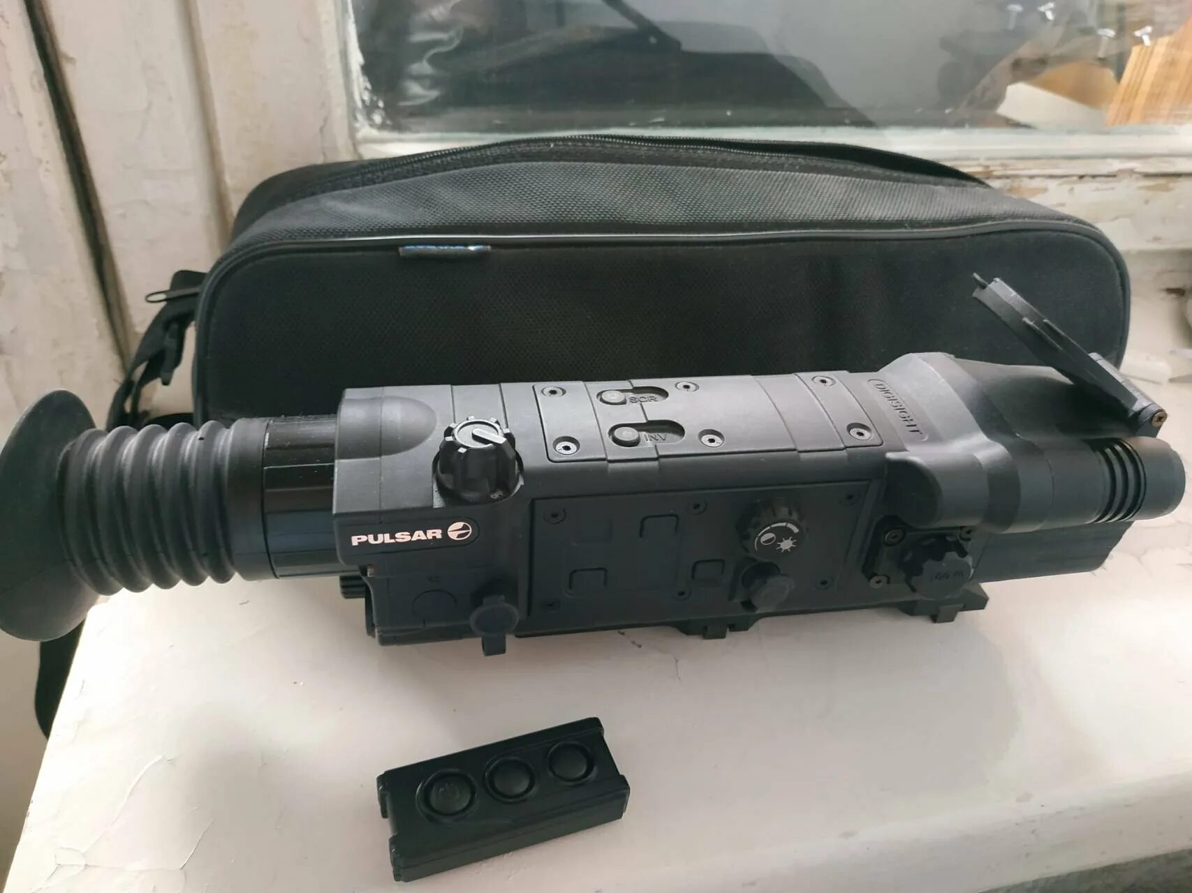 Pulsar digisight n750. Прицел 770. Ночной прицел пульсар 770 а. Провод для прицела пульсар 770. Прицел 770.