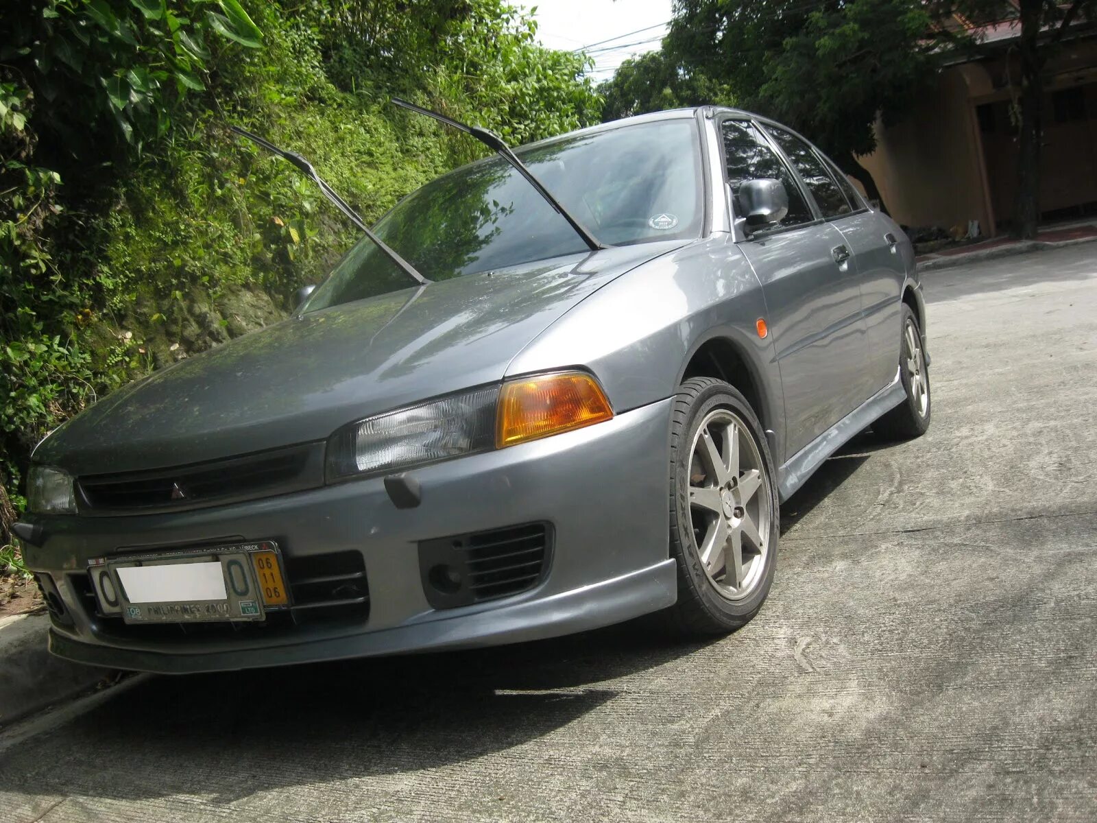 Митсубиси лансер 1997. Mitsubishi lancer 1997. мицубиси ланцер 1997. митсубиси лансер 8 1997.