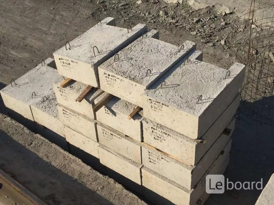 Блок упора. Б-9 блок бетонный. Блоки упора бетонные б-9. Лоток б9. Блок лотка б-9.