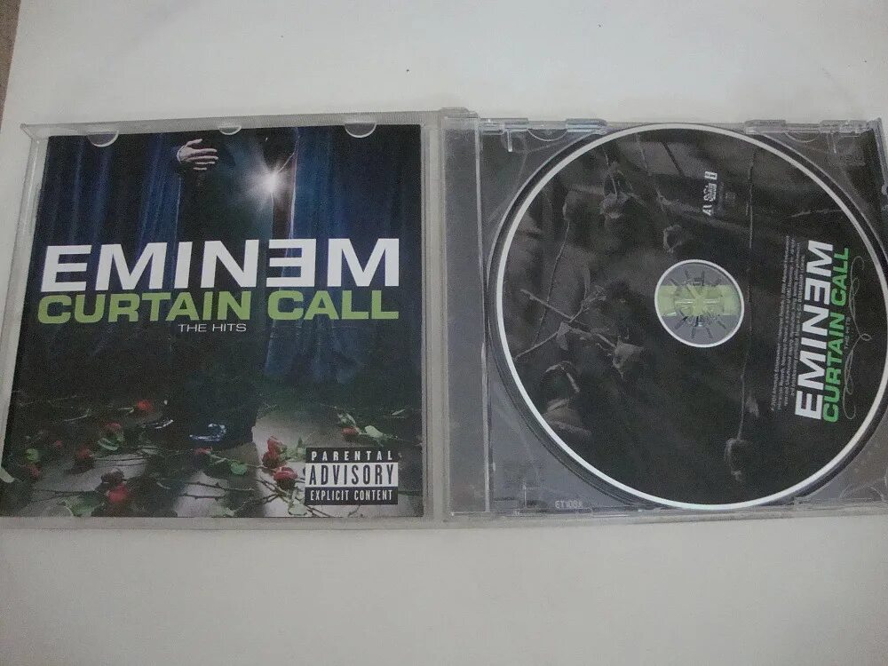 Eminem curtain. Eminem Curtain Call диск. Eminem. Curtain Call. The Hits. 2005. Эминема Curtain Call. Eminem Curtain Call the Hits винил.