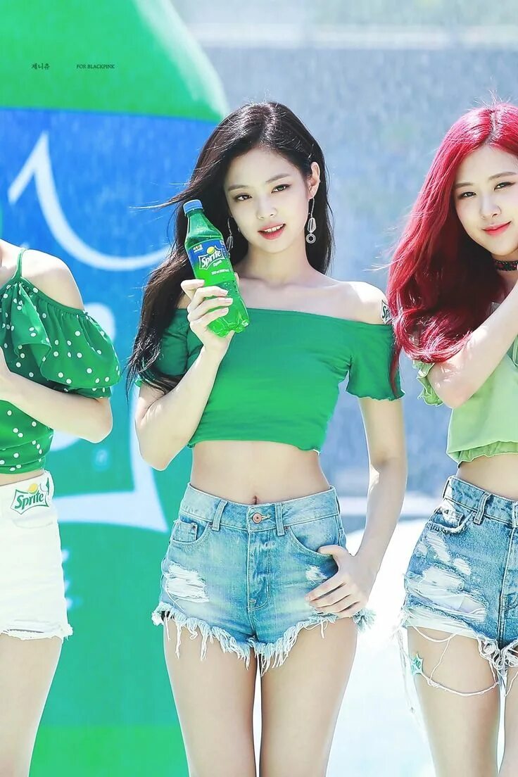 Блэк пинк. Блэк пинк спрайт. Группа blackpink. Блэк пинк эра lovesick girls jenni. Розэ blackpink.