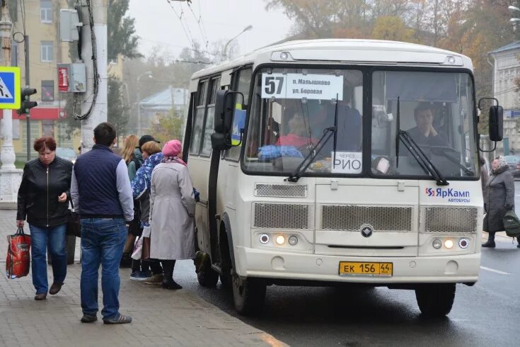 Общественный транспорт Кострома. Как ходит общественный транспорт сегодня. Какой транспорт там ходит. В Украине сейчас ходят автобусы.